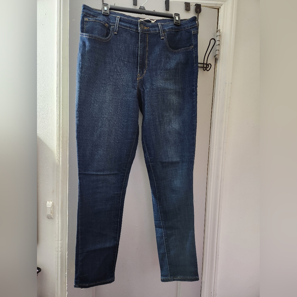 Levi jeans